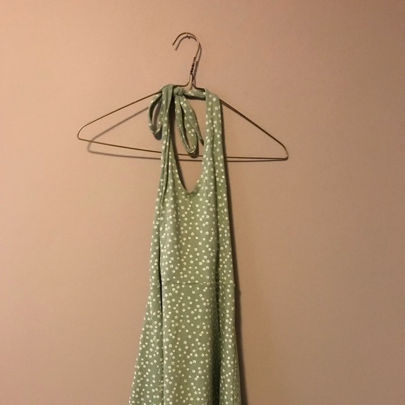 Green flower tie back halter dress - Picture 9 of 15
